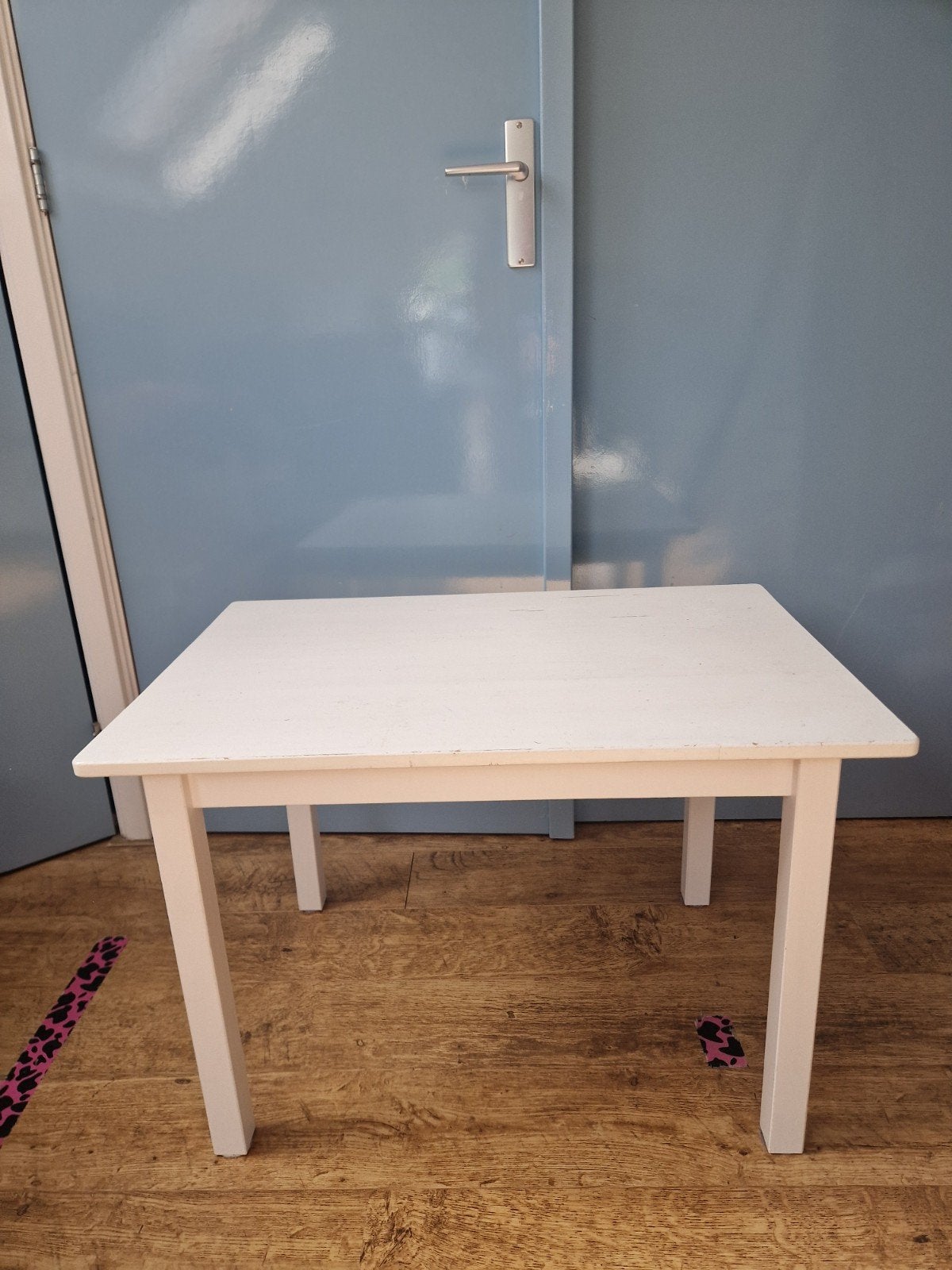 Wit bijzettafeltje / kindertafel - 76x50x50 cm, Gebruikt, 75 cm of meer, Rechthoekig, Hout