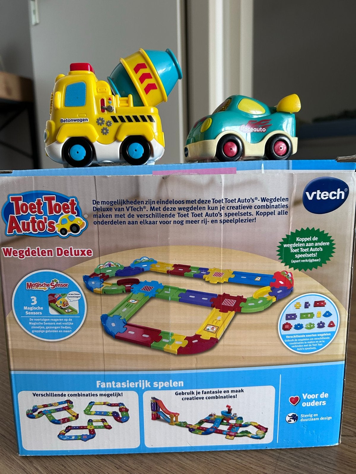 VTech Toet Toet Auto's Wegdelen Deluxe met 2 auto's, Ophalen, Zo goed als nieuw