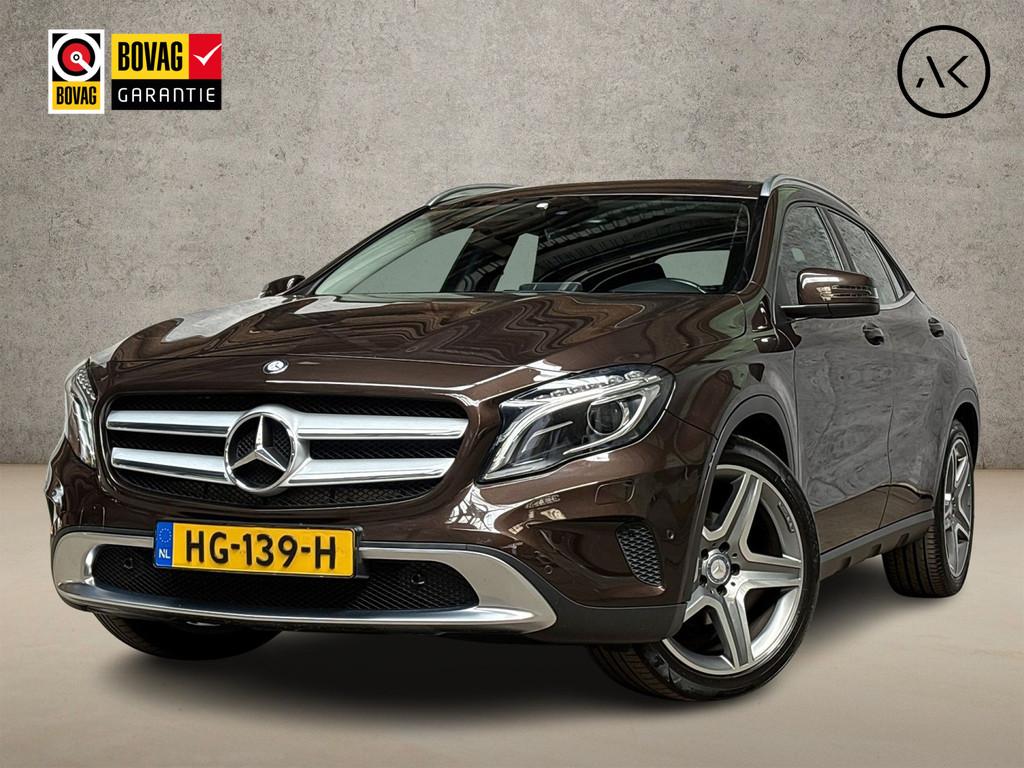 Mercedes-Benz GLA 180 Sport Automaat (NAVIGATIE, LEDER, XENO, 12 maanden, Gebruikt, 4 cilinders, Leder en Stof