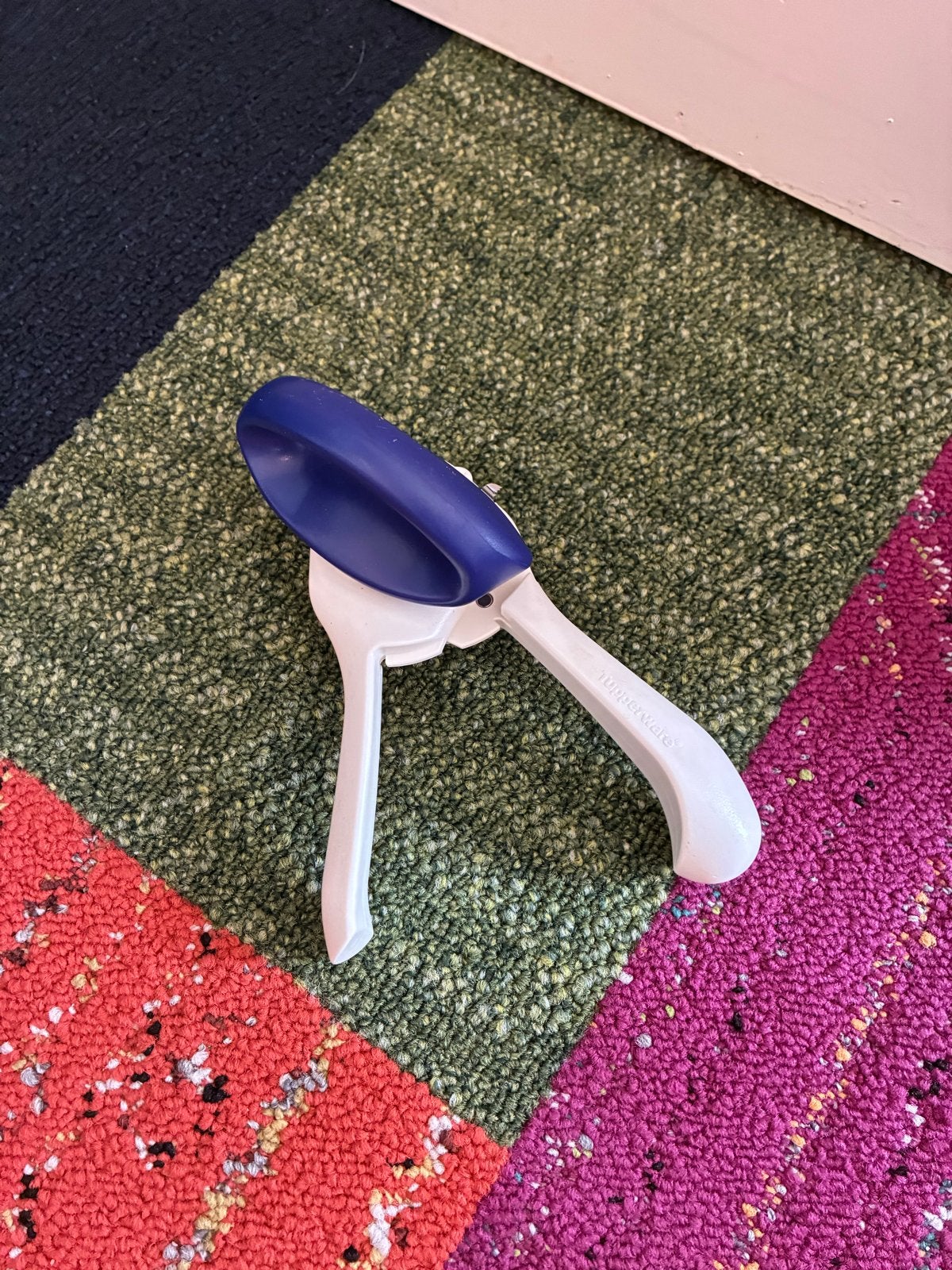 Tupperware blikopener - Wit met blauw, Ophalen of Verzenden, Zo goed als nieuw, Wit, Overige typen