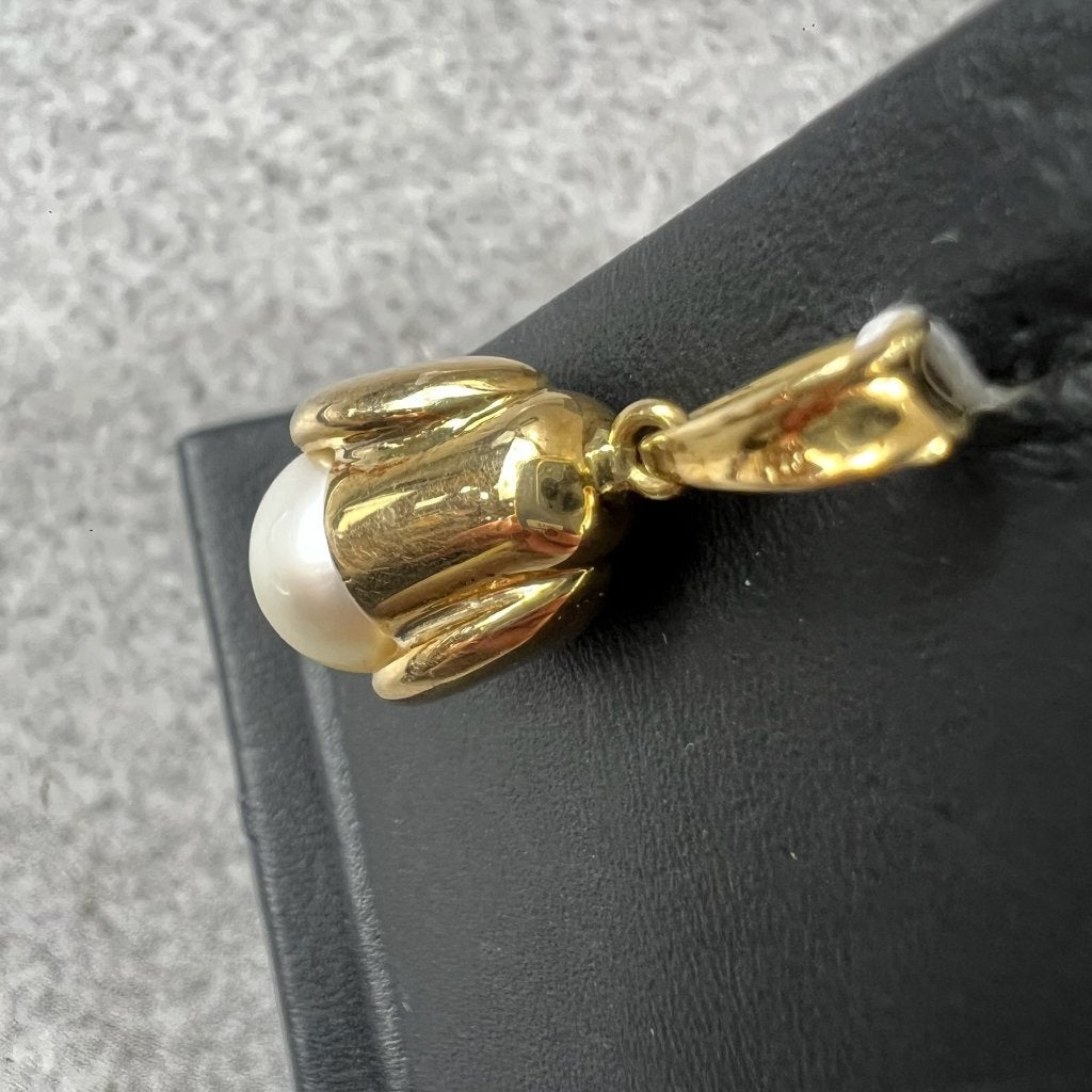 Gouden Hanger | 10k | 4,8g | parel natuurlijk | 390811, Gebruikt, Overige voorstellingen, Ophalen of Verzenden, Goud