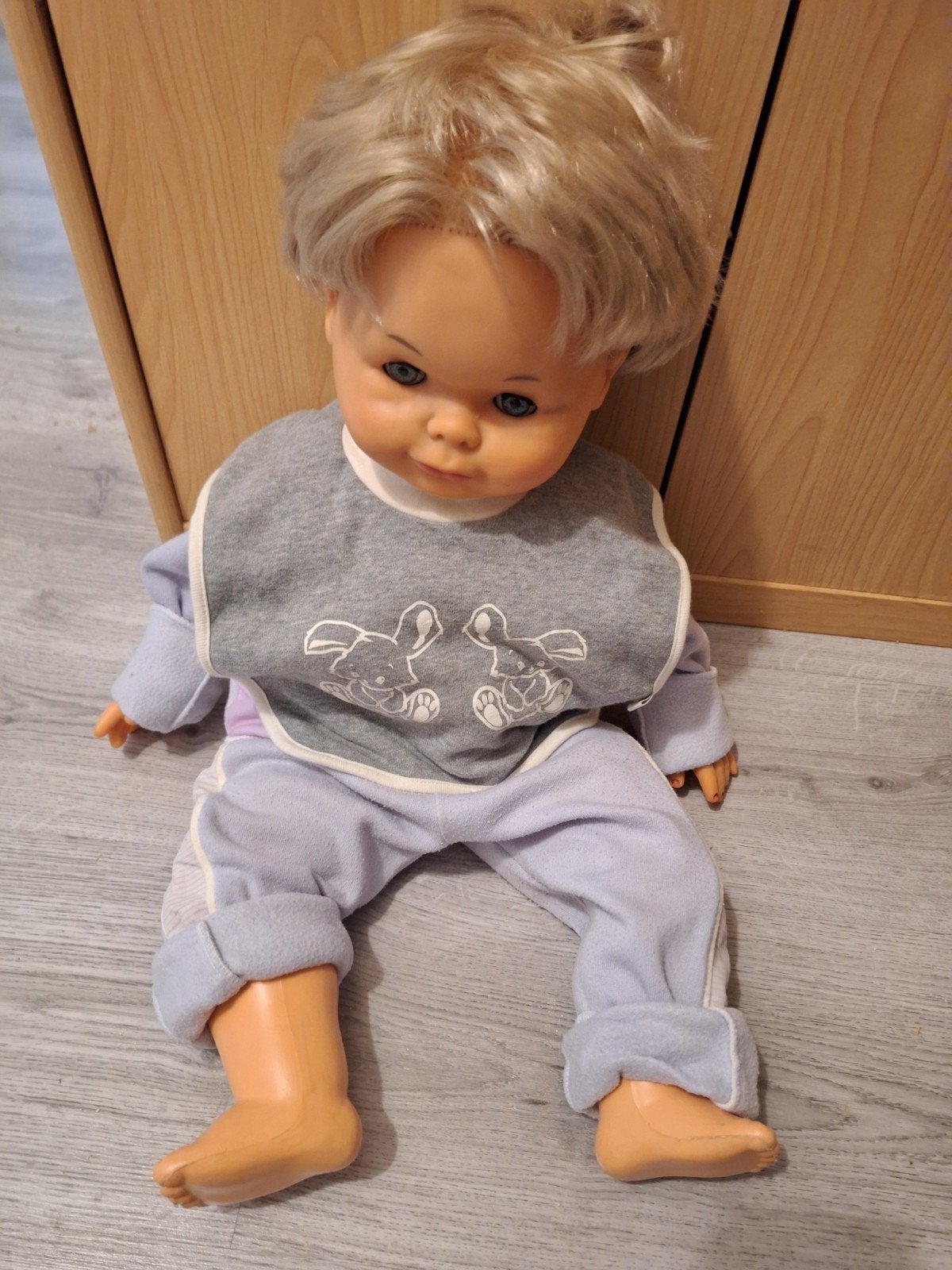 baby pop met kleertjes en opbergbox, Ophalen, Zo goed als nieuw, Pop