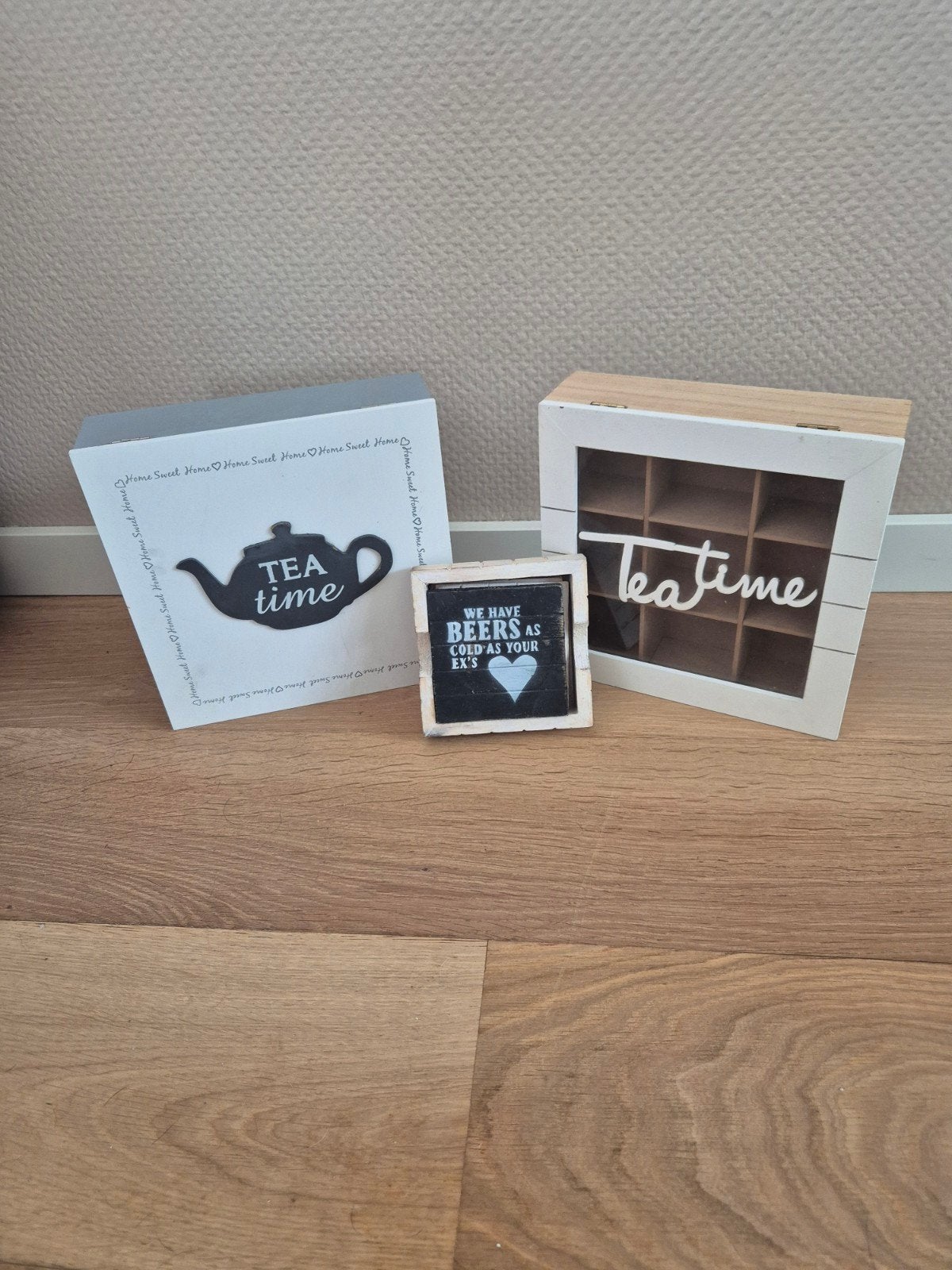 set van 2 theedozen en ludieke onderzetters, Ophalen, Gebruikt, Wit, Hout