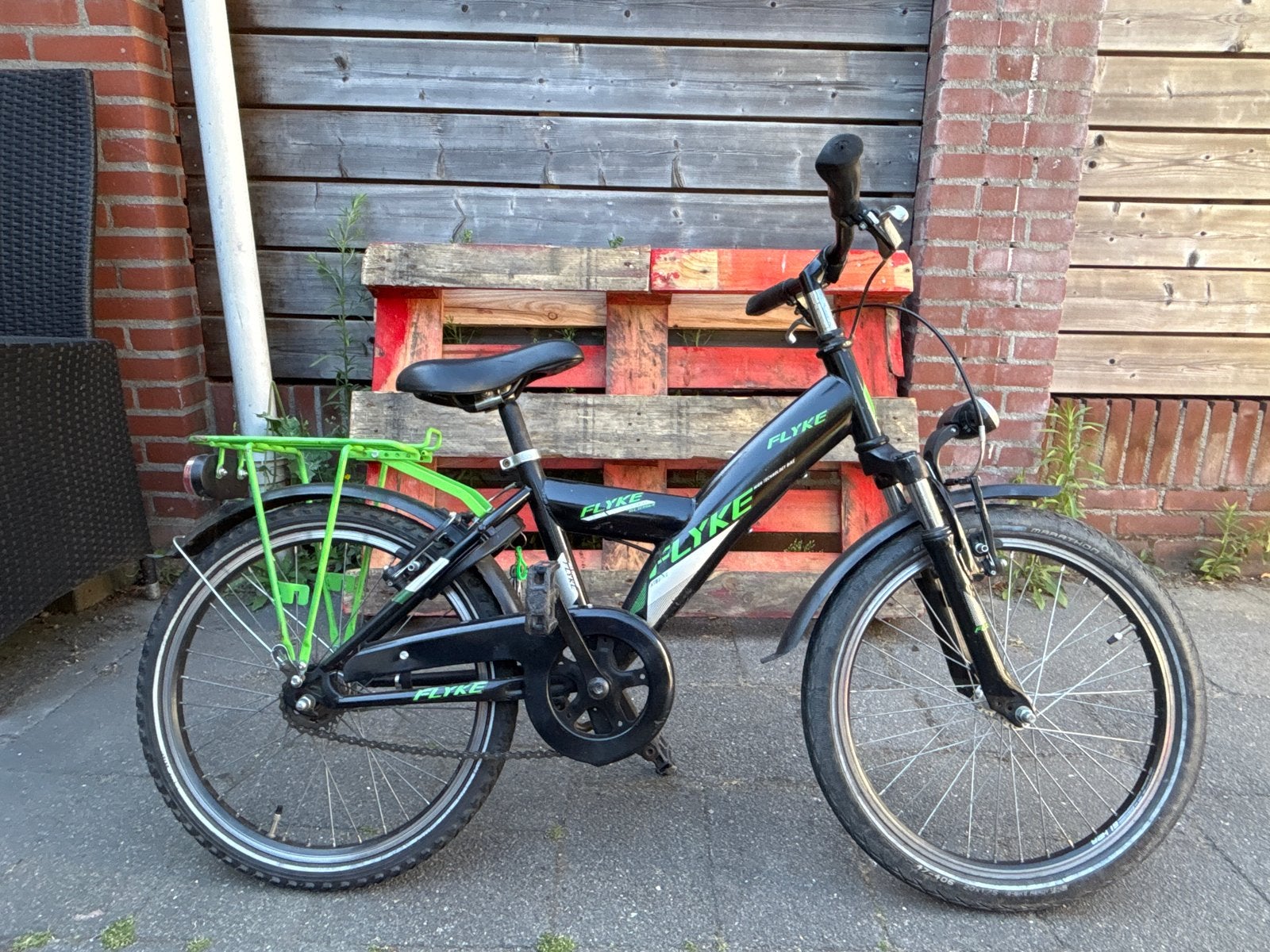 Flyke kinderfiets 20 inch - Zwart/Groen, Ophalen, Gebruikt, Velgrem, 16 tot 20 inch