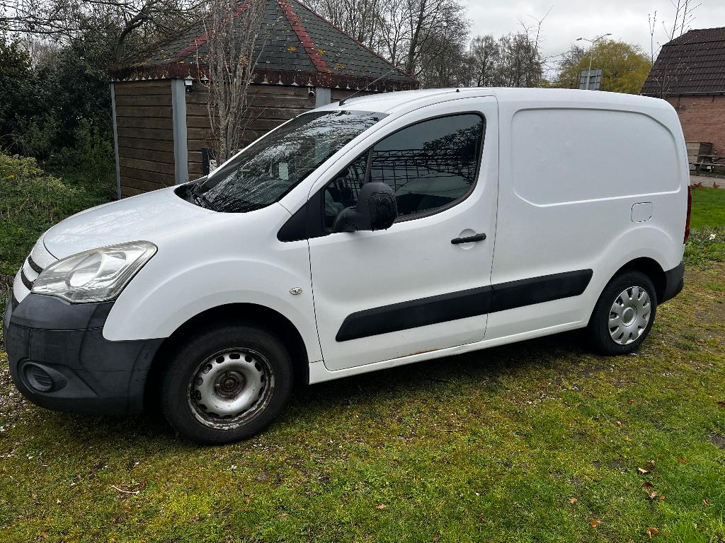 Citroen Berlingo bestel 1.6i | RadioCD | Trekhaak, Auto's, Bestelauto's, Citroën, Wit, Handgeschakeld, Grijs