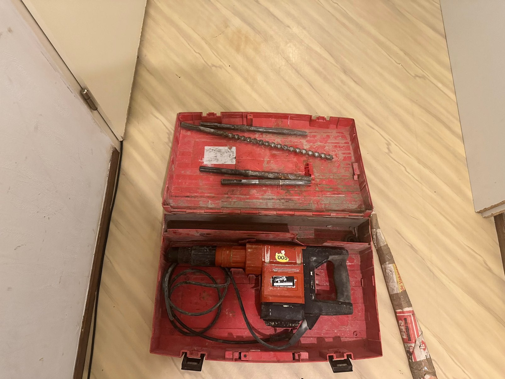 Hilti boor/hak machines 2 stuks, Ophalen, Gebruikt, Kolomboormachine