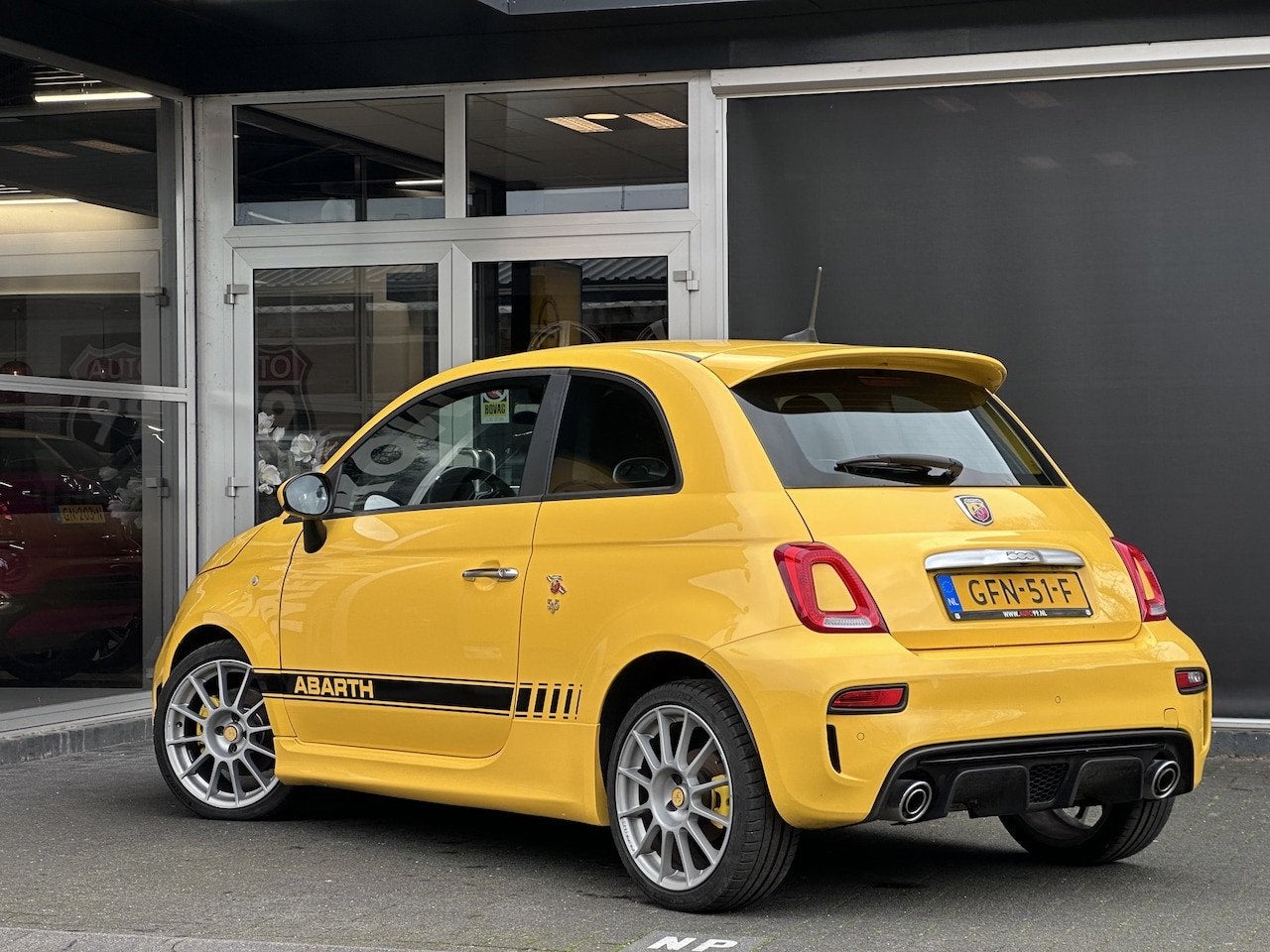 Fiat 500 1.4 T-Jet Abarth 595 DAB / AIRCO / NAVI, Auto's, Fiat, Voorwielaandrijving, Gebruikt, Euro 6, Bedrijf