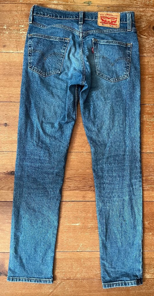 LEVI s jeans 511, Blauw, W32 (confectie 46) of kleiner, Ophalen of Verzenden, Zo goed als nieuw