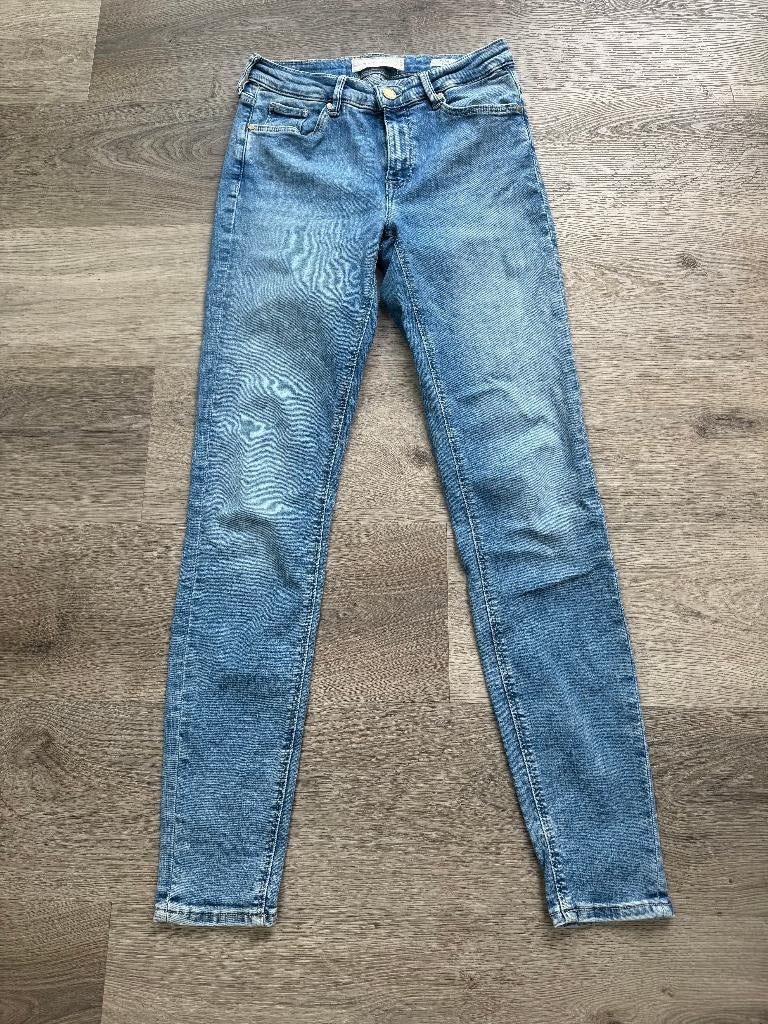 REVELATION mid rise skinny jeans maat W28 / L30 DL, Kleding | Dames, Spijkerbroeken en Jeans, Blauw, Ophalen of Verzenden, Gedragen