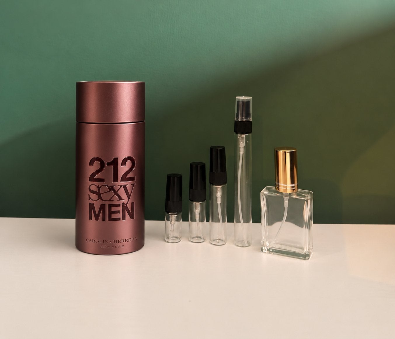 Carolina Herrera 212 Sexy Men EDT - Decant/Sample, Ophalen of Verzenden, Nieuw