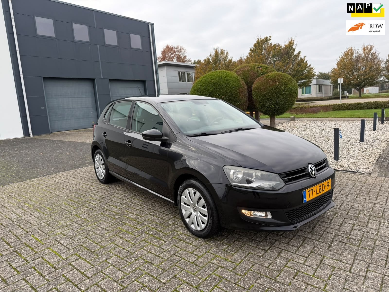 Volkswagen Polo 1.4-16V Airco Comfortline Nieuwe APK 2010, Voorwielaandrijving, 86 pk, 4 cilinders, Zwart