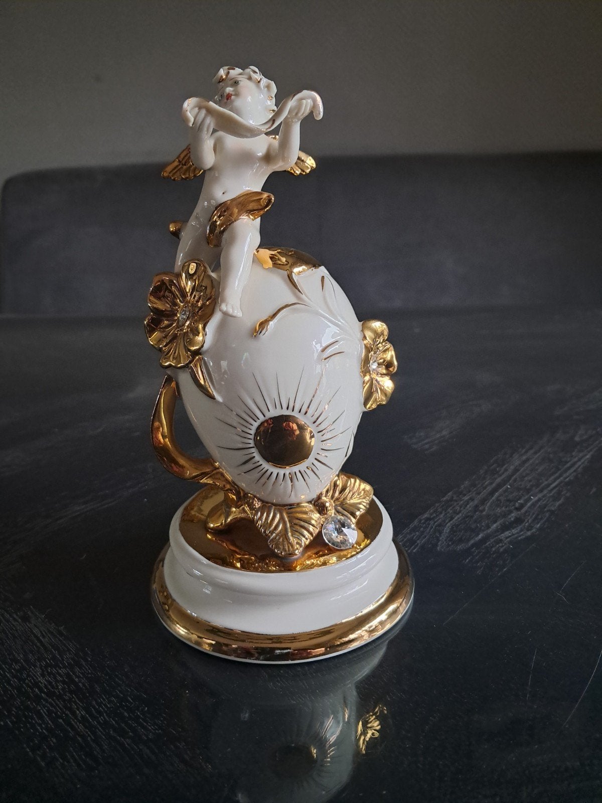 Capodimonte Engel op Ei, Antiek en Kunst, Antiek | Porselein, Ophalen