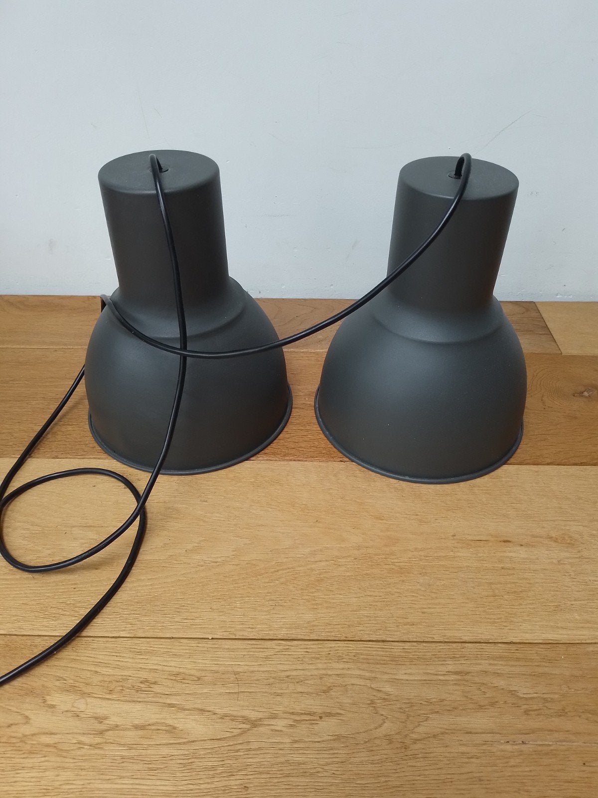 Set van 2 donkergrijze hanglampen HEKTAR ikea, Ophalen, Minder dan 50 cm, Gebruikt, Minder dan 25 cm
