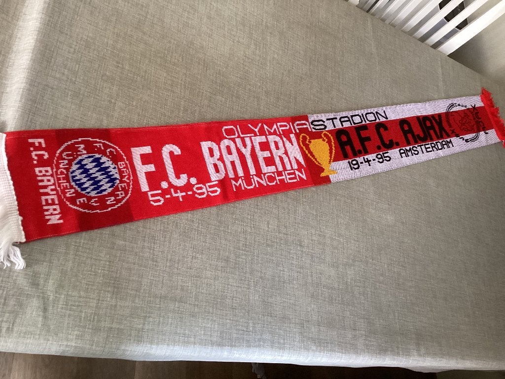 Voetbal sjaal Bayern München-Ajax champions league, Ophalen of Verzenden, Zo goed als nieuw, Ajax, Vaantje of Sjaal