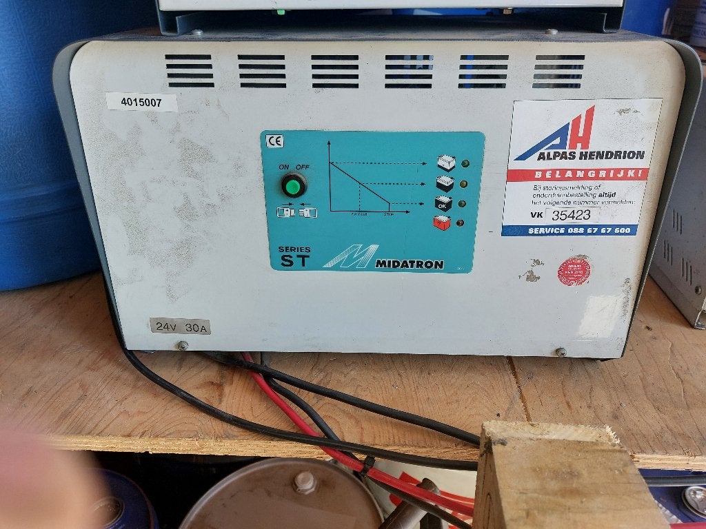 oplaad kasten, Ophalen of Verzenden, Gebruikt