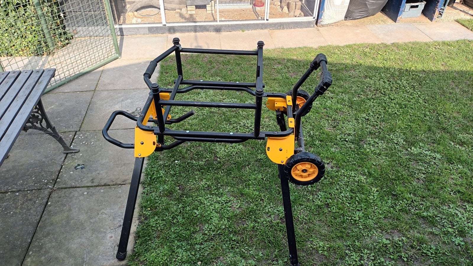 Dewalt DWE74911-XJ zaagtafel onderstel - Zo goed als nieuw, Ophalen, Zo goed als nieuw, 70 tot 120 cm, Inklapbaar