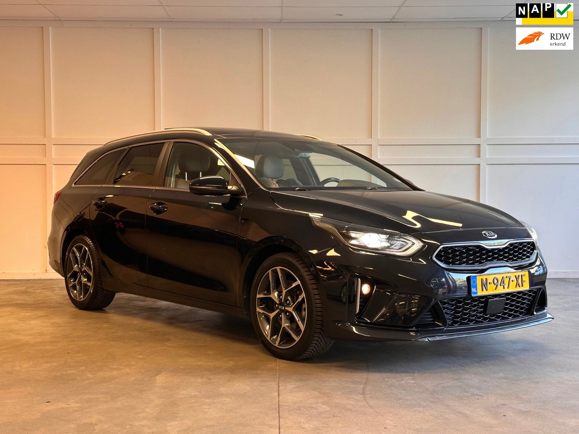 Kia Ceed Sportswagon 1.0 T-GDi GT-Line / 2022 / Pano / Navi, Voorwielaandrijving, Dealer onderhouden, Gebruikt, Euro 6