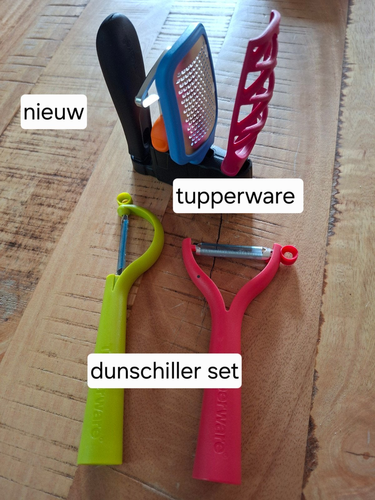 Nieuw Tupperware Dunschiller Set, Huis en Inrichting, Overige typen, Kunststof, Nieuw, Ophalen of Verzenden