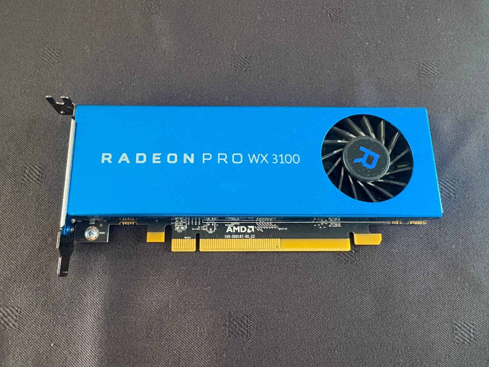 Amd radeon pro wx 3100 4gb gddr5 mini dsp displayport, Computers en Software, PCI-Express 3, Gebruikt, DisplayPort, Ophalen of Verzenden