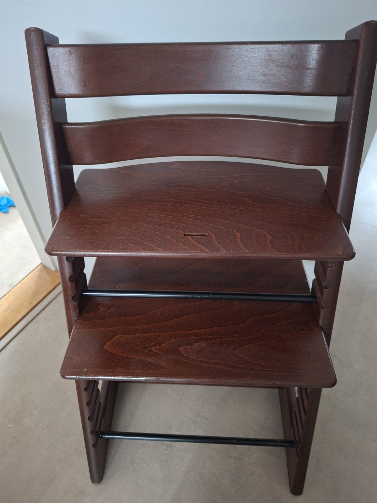Stokke Tripp Trapp Walnoot - Nieuwste Model, Ophalen, Gebruikt, Meegroeistoel, Aanschuifbaar