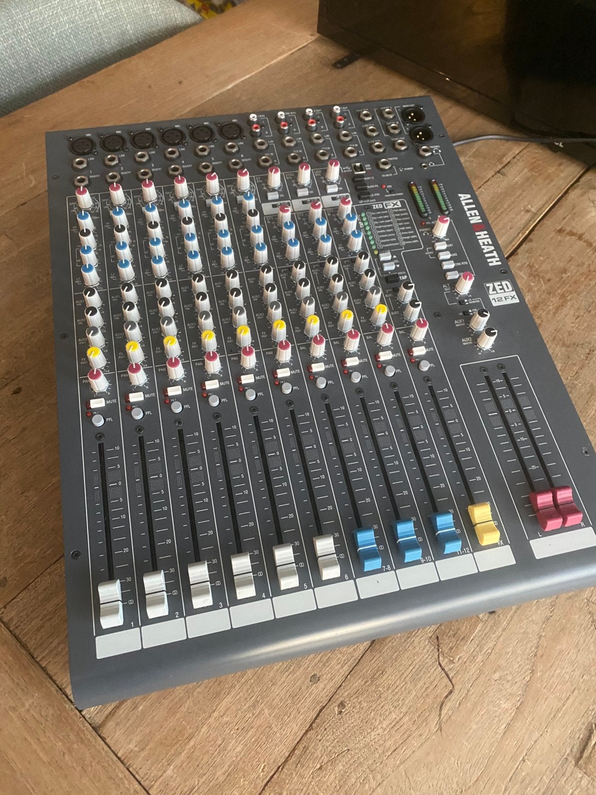 Allen & Heath ZED 12 FX Mengpaneel Nieuwstaat, Microfooningang, Ophalen of Verzenden, Nvt, Nvt