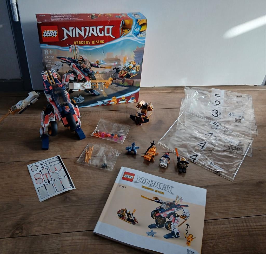 Lego ninjago sora's transformerende mecha-motorracer 71792, Lego, Ophalen of Verzenden, Zo goed als nieuw, Compleet