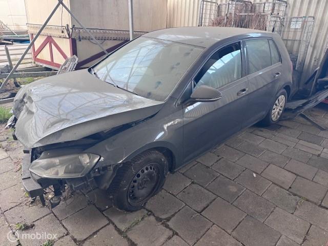 Volkswagen Golf 1.6 TDI Highline, Auto's, Gebruikt, Euro 6, 4 cilinders, 1239 kg