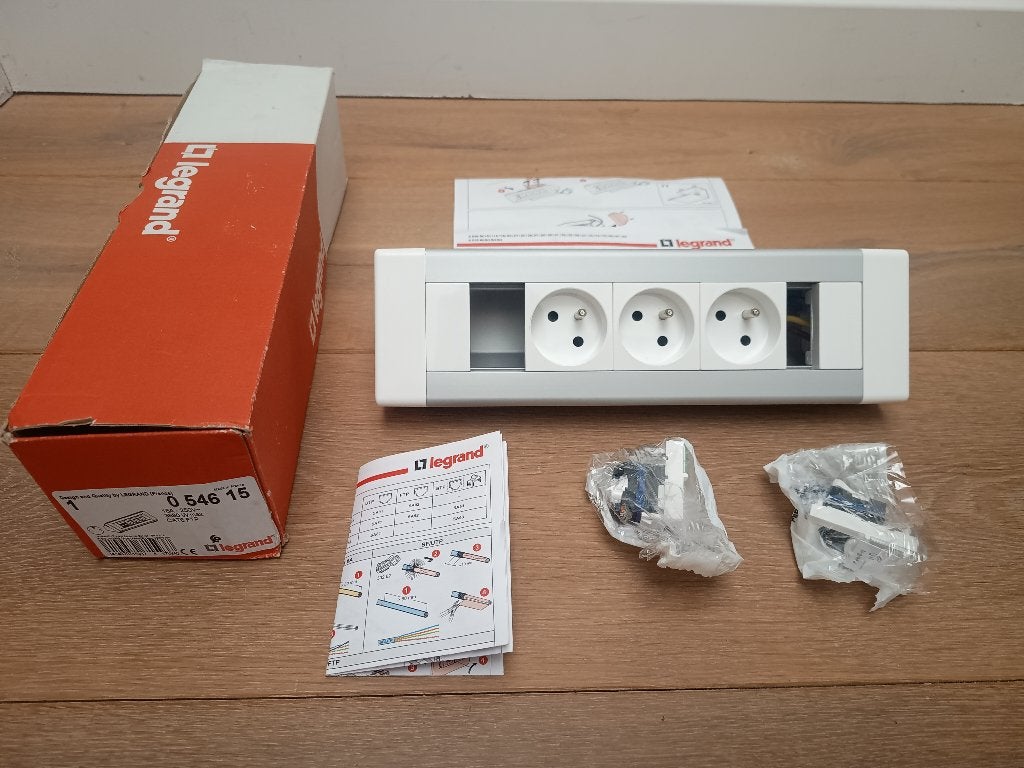 Opbouwstekkerdoos Bureau Penaarde - Legrand - NIEUW, Verzenden, Nieuw