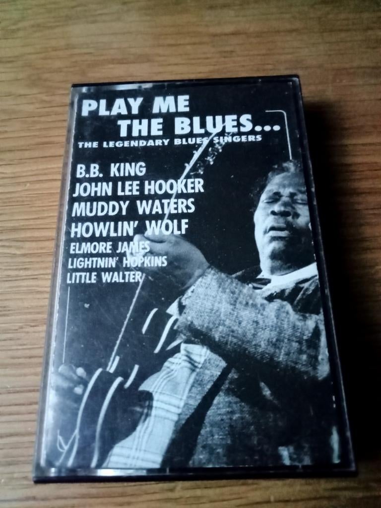 cassette Play me the Blues, Ophalen of Verzenden, Gebruikt, 1 bandje, Voorbespeeld