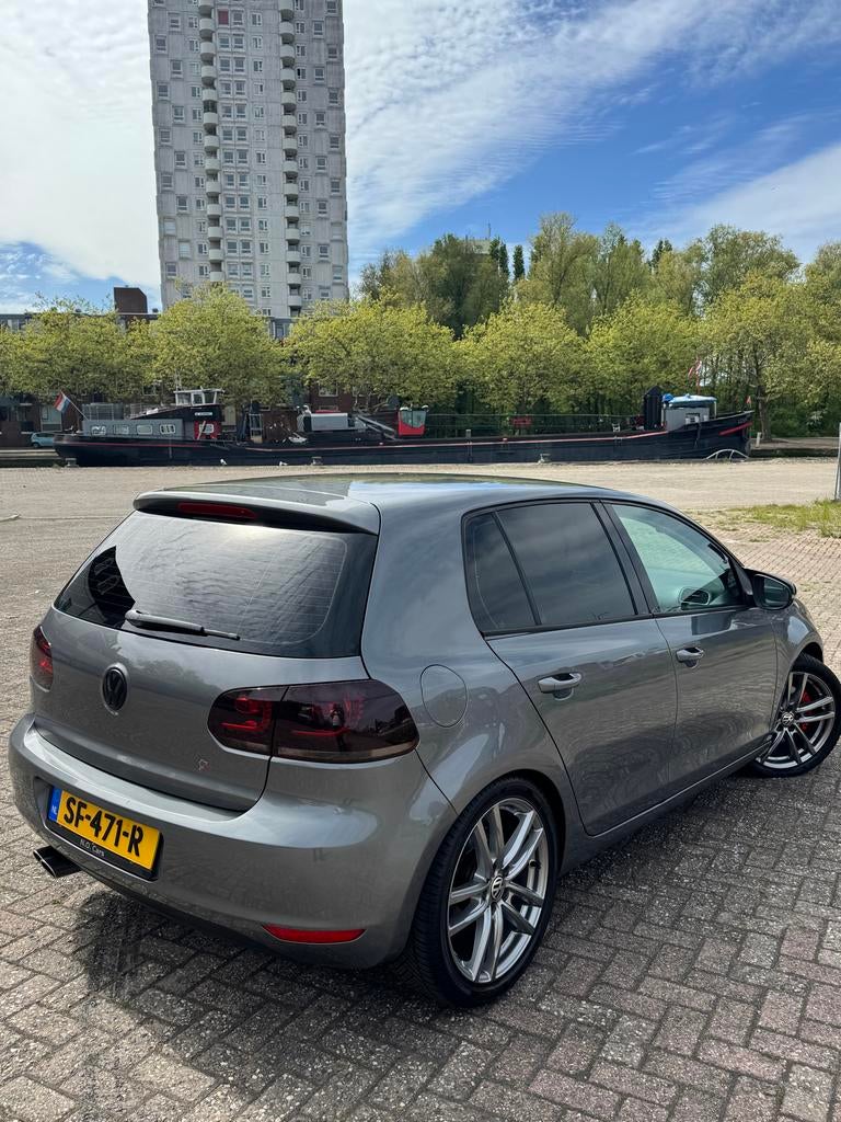 Volkswagen Golf 1.4 TSI 118KW DSG 2009 Grijs, Auto's, 680 kg, 4 cilinders, 75 €/maand, Hatchback