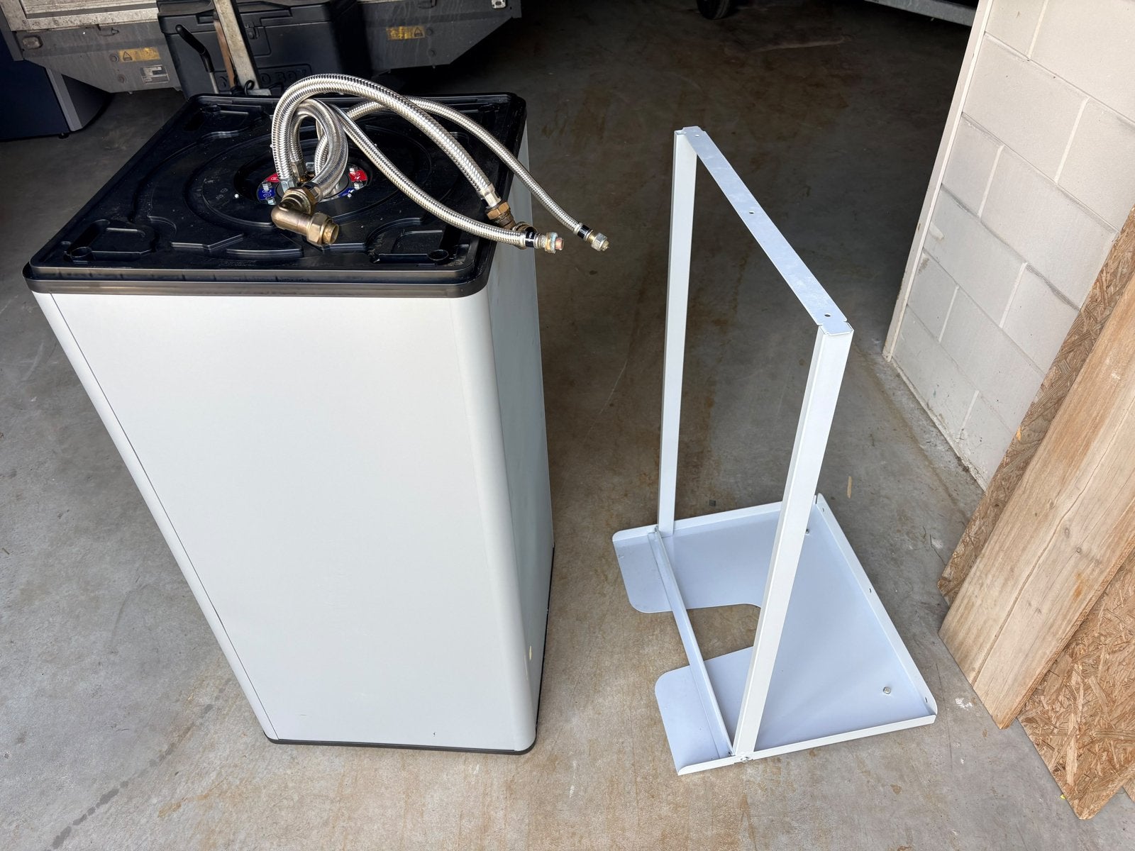 Itho Daalderop WPV 150L 2G boiler met frame, Ophalen, 100 liter of meer, Boiler, Minder dan 3 jaar oud