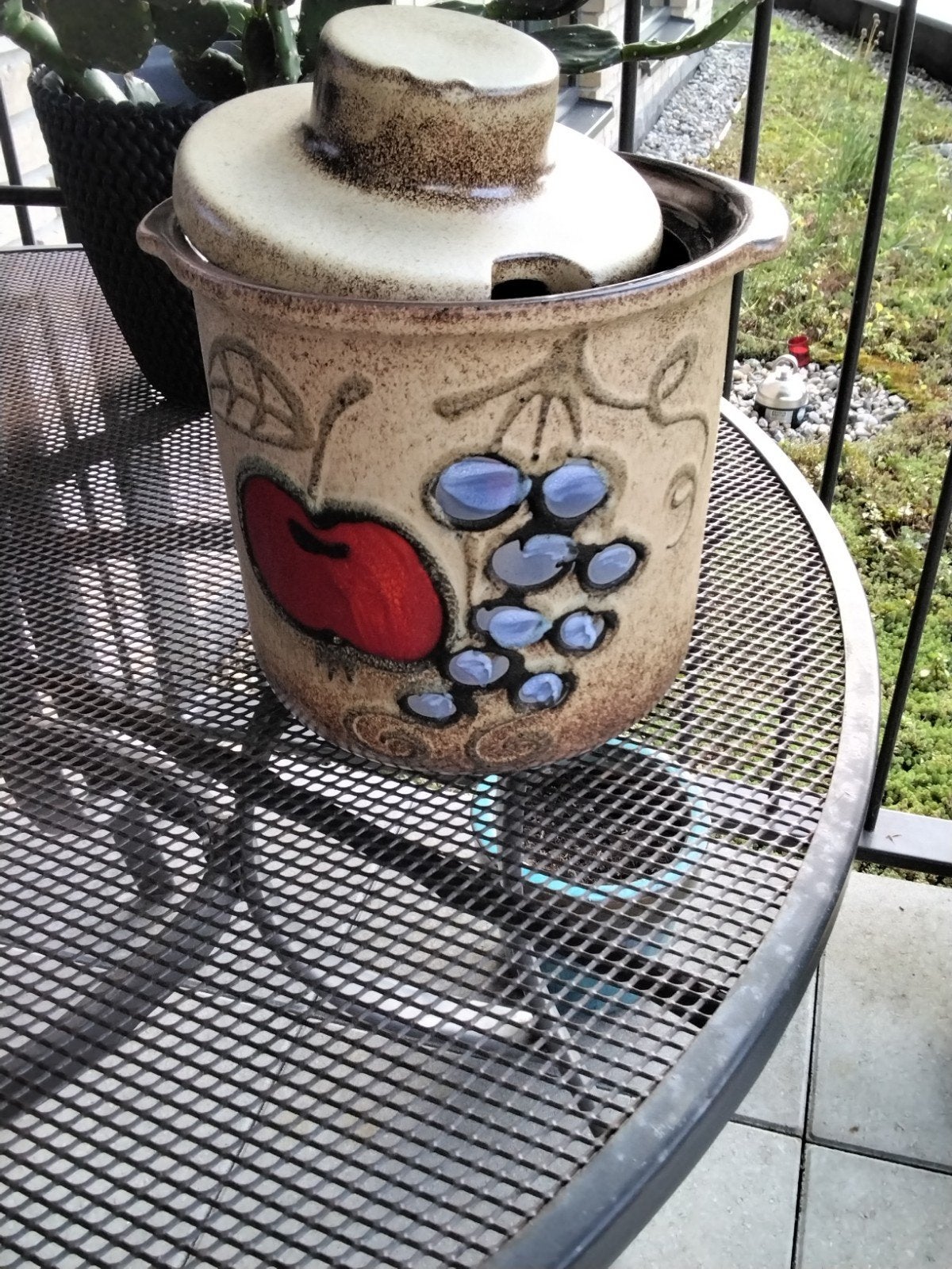 Vintage Aardewerk Pot met Fruitdecoratie, Antiek en Kunst, Ophalen