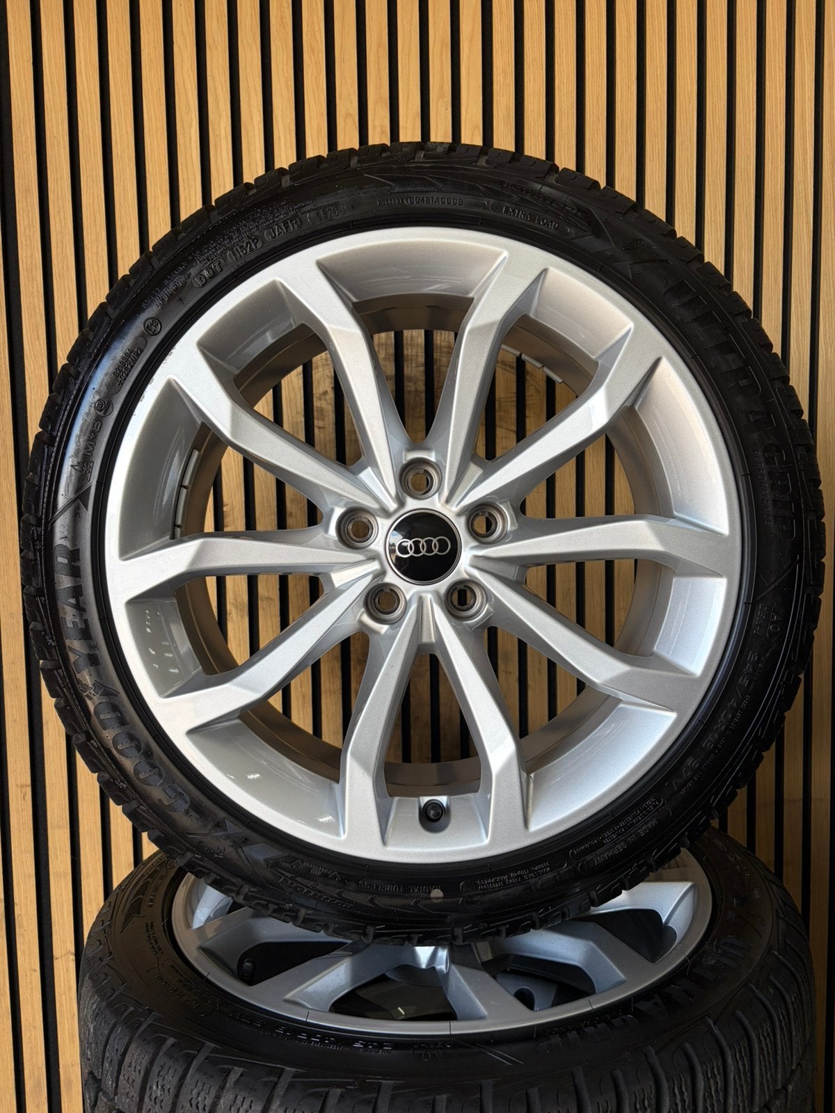 Originele 18” Audi A4 S4 B8 B9 Winterbanden Winterset, Auto-onderdelen, ., Banden en Velgen, ., 18 inch