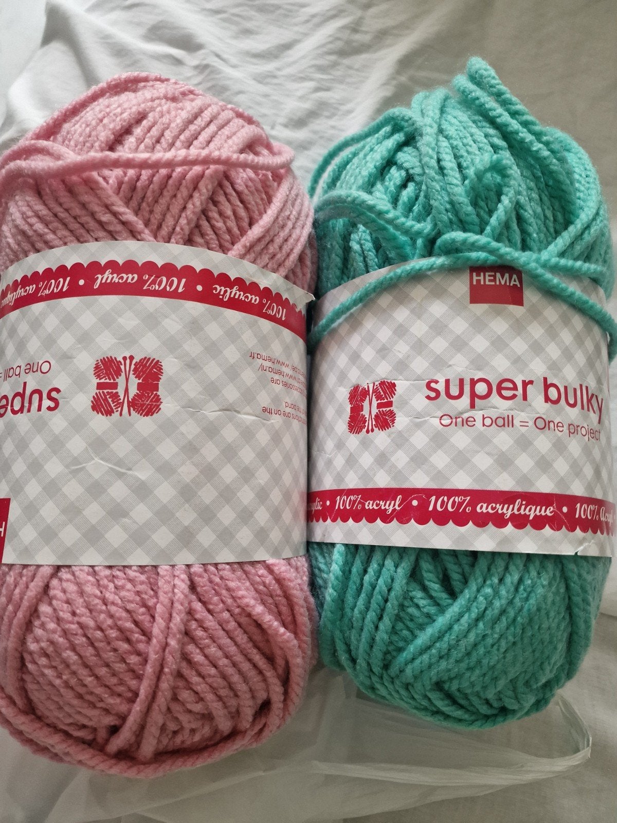 2x super bulky, Hobby en Vrije tijd, Ophalen of Verzenden, Nieuw, Breien, Wol of Garen