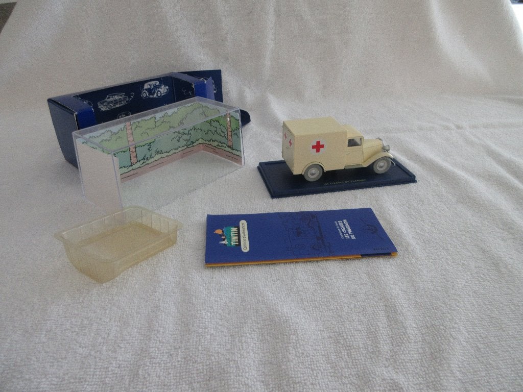 Kuifje Ambulance uit De sigaren van de farao Moulinsart., Ophalen of Verzenden, Kuifje, Zo goed als nieuw, Beeldje of Figuurtje