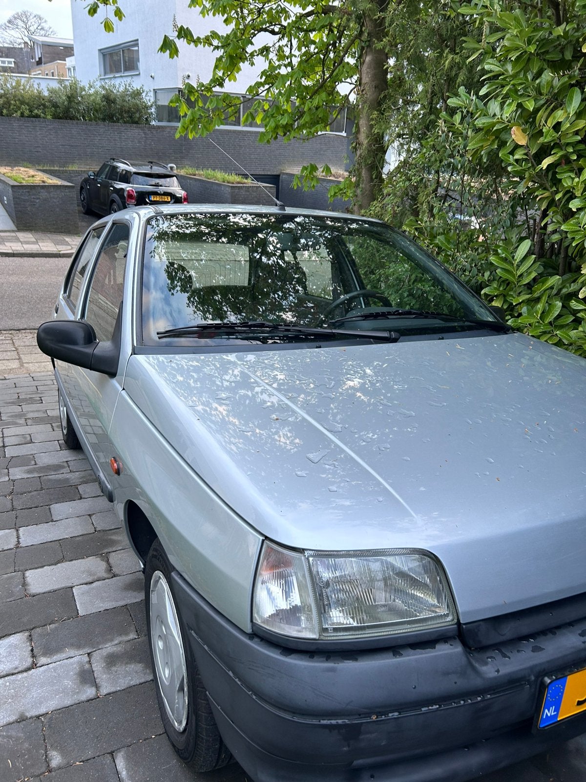 Renault Clio 1.4 RN AUT 1995 Grijs, 750 kg, 4 cilinders, Origineel Nederlands, Grijs