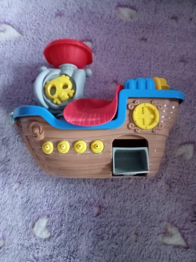 SPEELGOED SCHIP WASBOOT BUBBELBOOT MET ZUIGNAPPEN, Ophalen, Gebruikt, Speelgoedboot, Waterafvoer