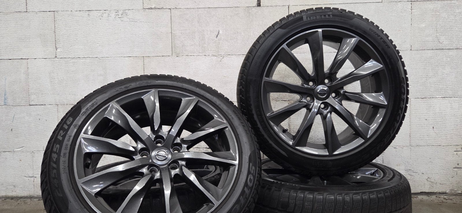 18" Volvo V90 S90 XC70 Turbine orig velgen winterbanden, 18 inch, Banden en Velgen, V, Personenwagen