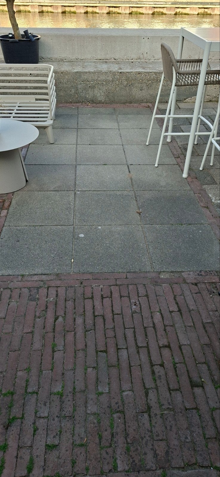 Gratis betontegels, Tuin en Terras, Tegels en Klinkers, Ophalen, Beton, Terrastegels