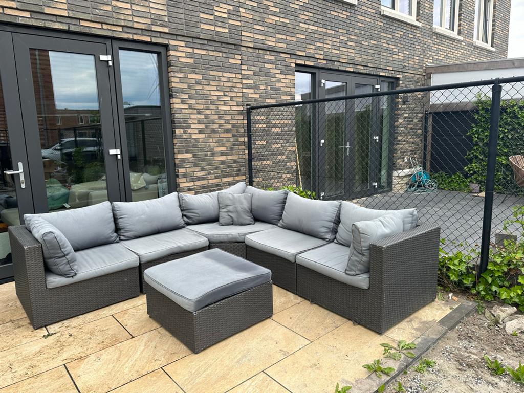 Gebruikte Tuinset met Kussens en Bijzettafel, Tuin en Terras, Gebruikt, Bijzettafel, Tuinset, Ophalen