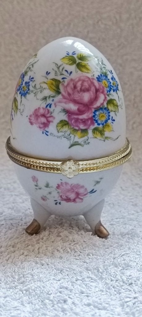 Porseleinen handgeschilderd ei van Faberge, Antiek en Kunst, Ophalen of Verzenden