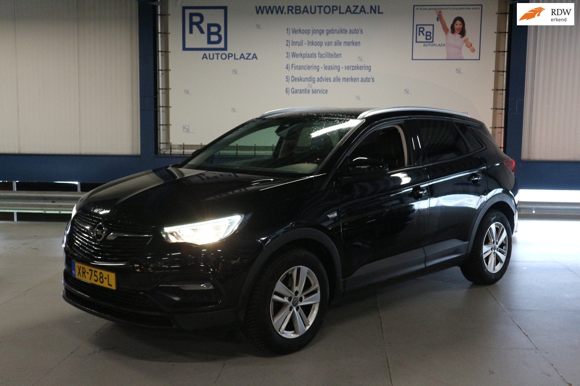 Opel Grandland X 1.2 Turbo Business + / APK 2028 / LUXE ! !, Voorwielaandrijving, Gebruikt, Euro 6, 1199 cc