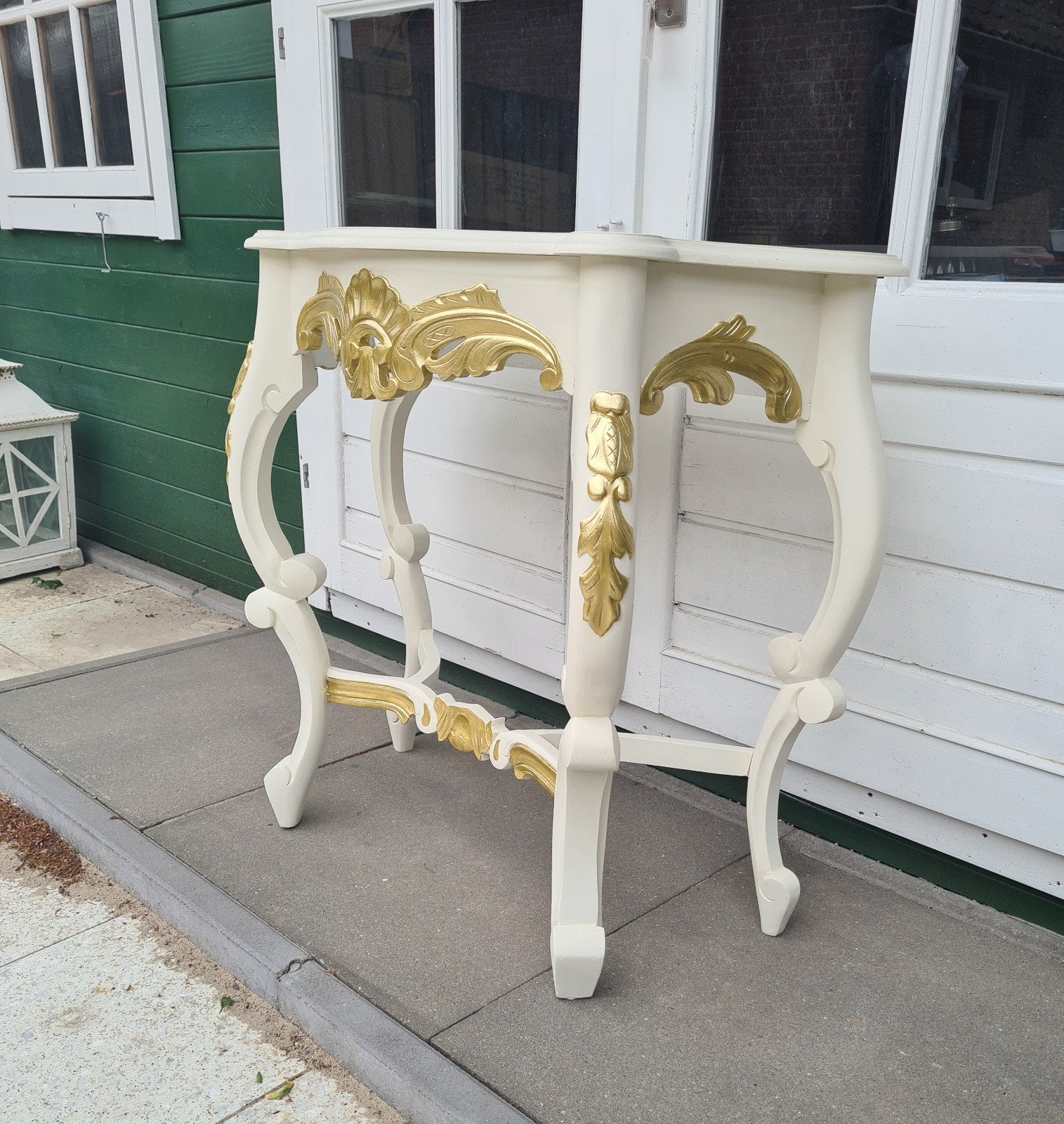 Brocante sidetables met wit en goudkleur
Vaste prijs
Hoog 75, Huis en Inrichting, Tafels | Sidetables, Ophalen, 25 tot 50 cm, Rechthoekig