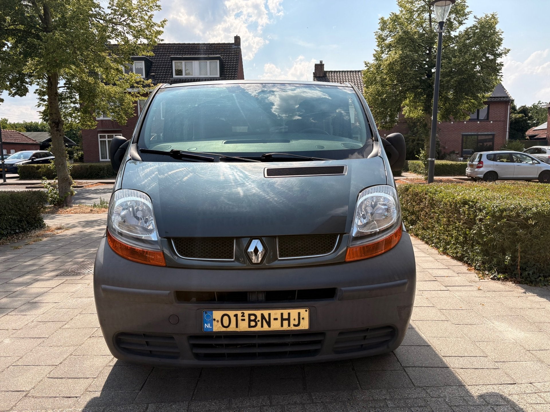 Renault Trafic 2.0-16V L1H1 DC - benzine / gas - airco - dub, Voorwielaandrijving, 1998 cc, Stof, Gebruikt