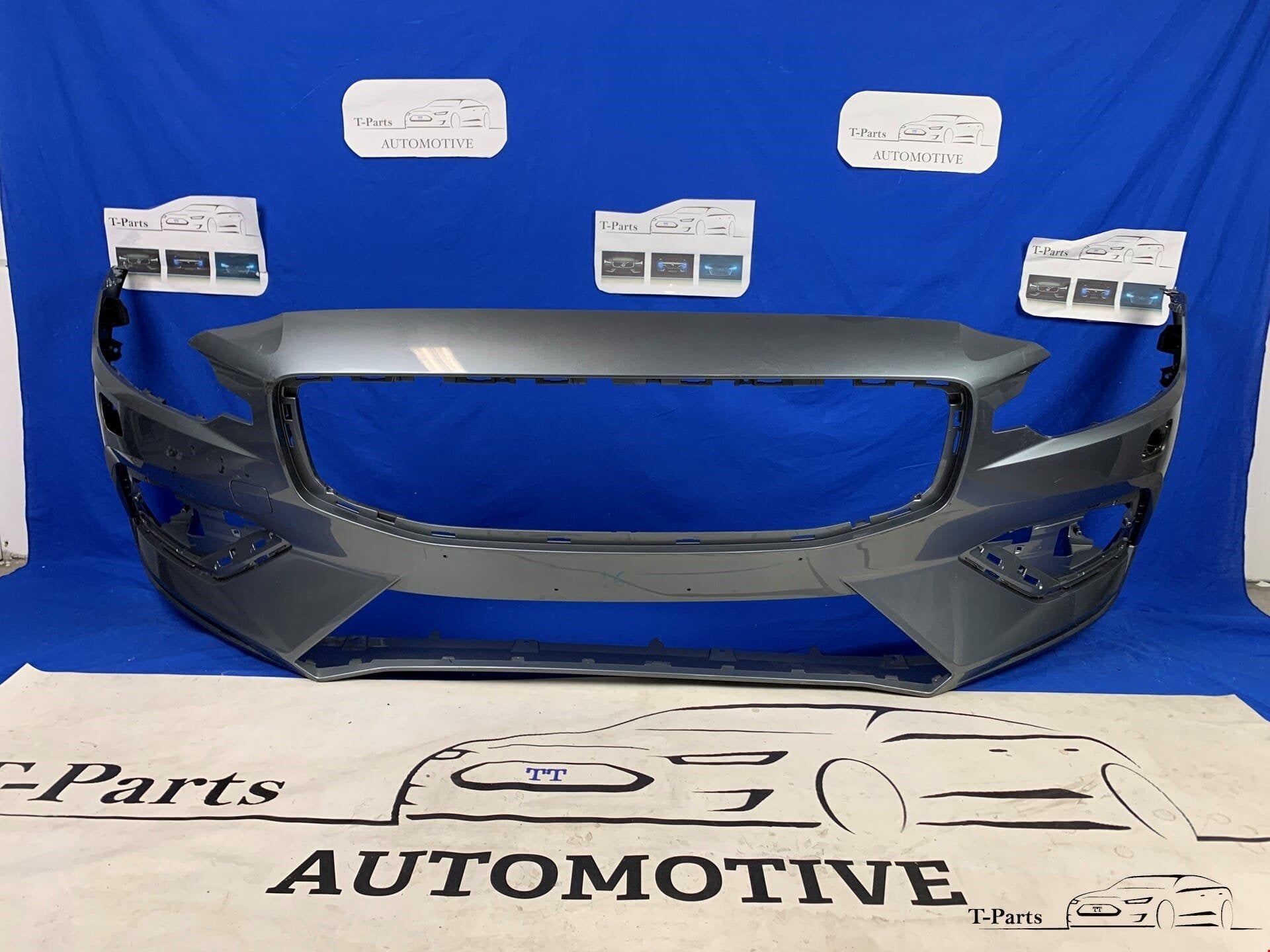 Volvo v60 s60 voorbumper origineel bumper 2016+, Info@fabrikant.eu, Fabrikant BV, Voor, Nieuw