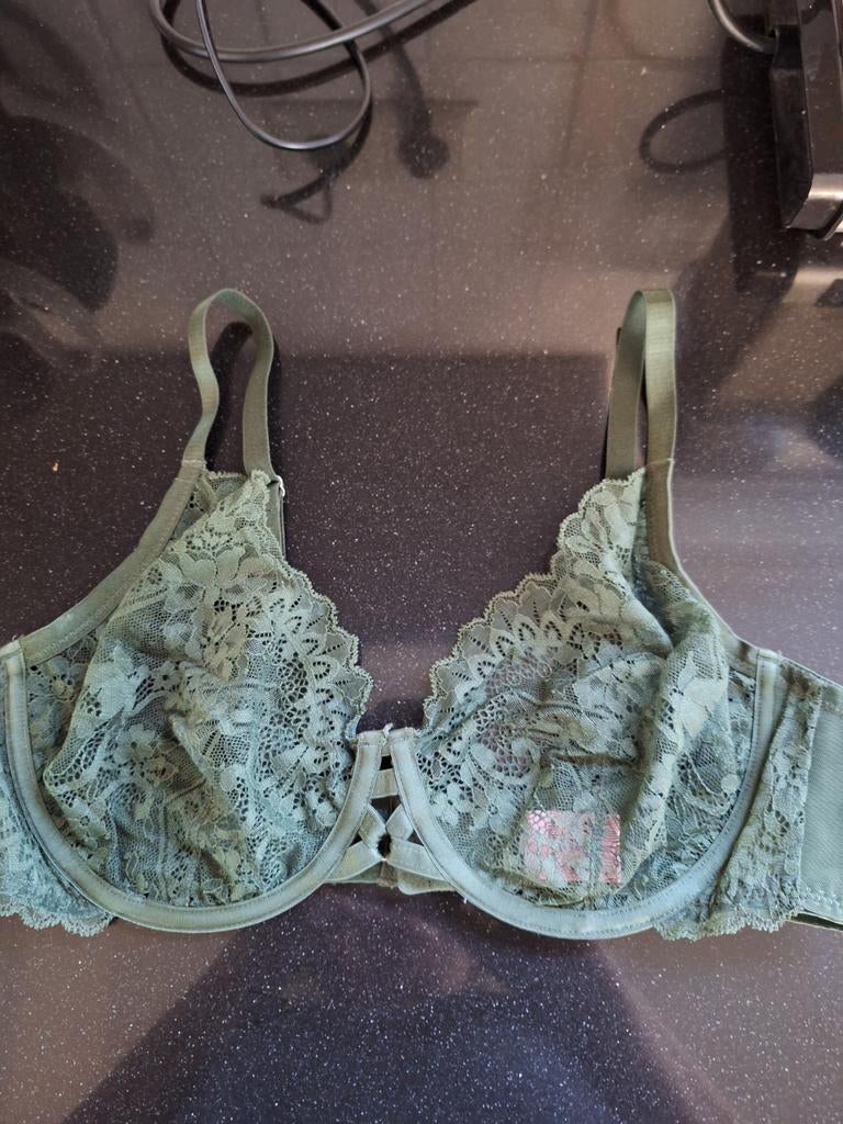 HUNKEMOLLER BH 80E groen NIEUW, Hunkemöller, Ophalen of Verzenden, Groen, BH