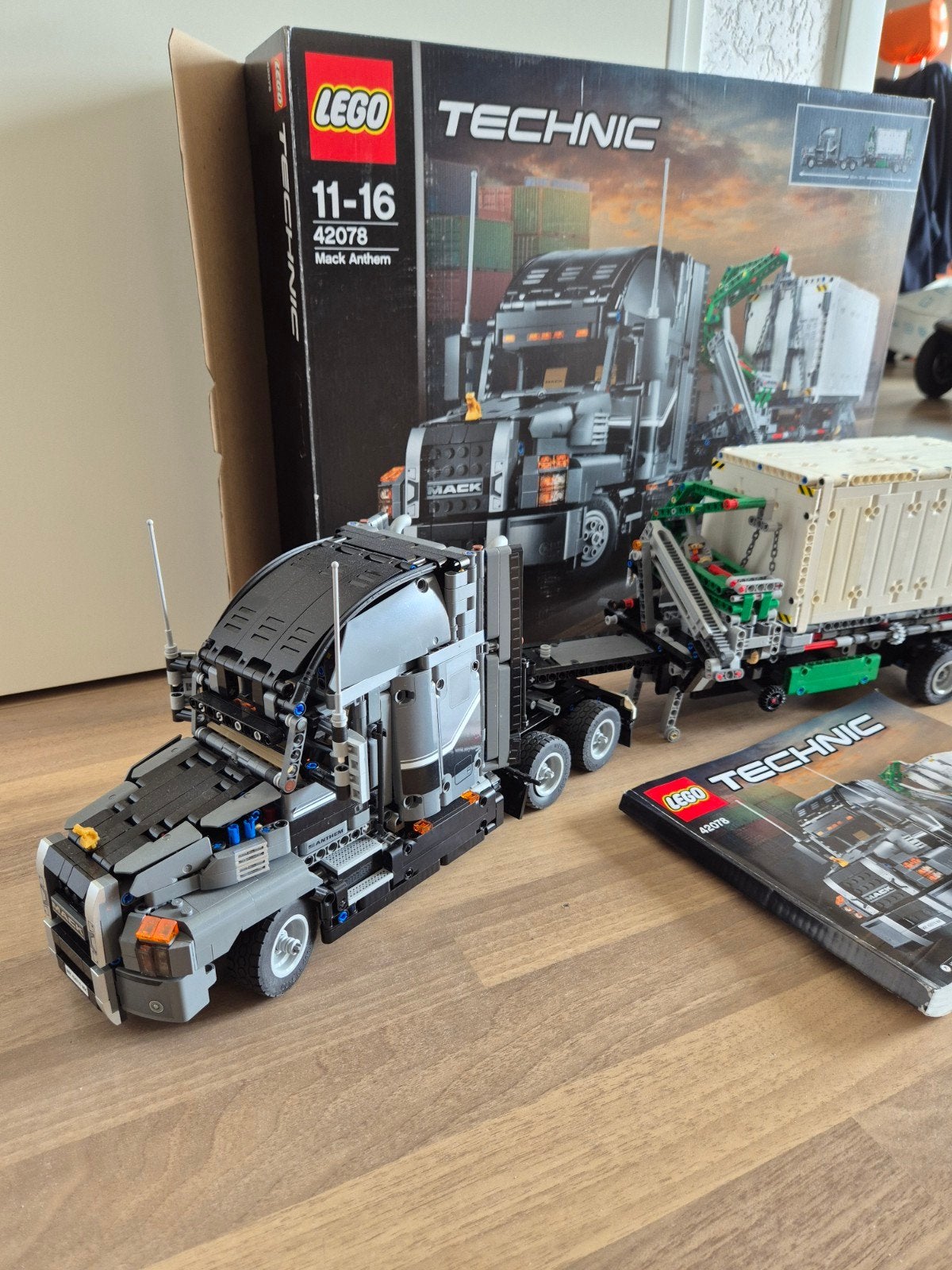 Lego Technic 42078 Mack Anthem vrachtwagen, Kinderen en Baby's, Ophalen, Inclusief instructies, Lego, Zo goed als nieuw
