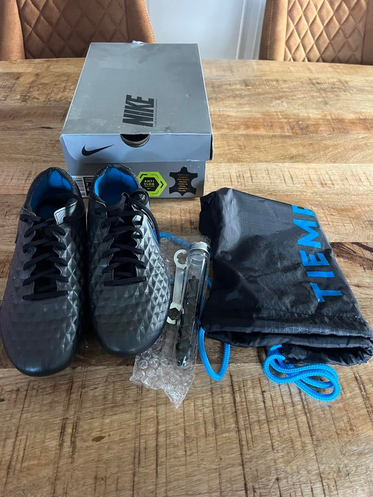 Nike Legend 8 Elite voetbalschoenen maat 40, Maat XS of kleiner, Schoenen, Nieuw, Ophalen of Verzenden