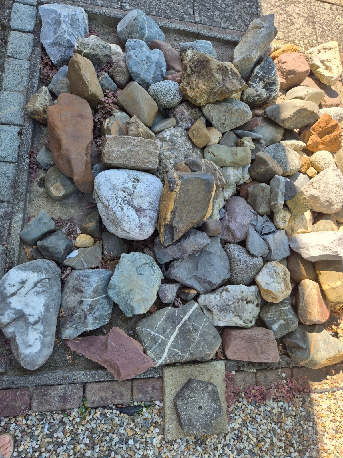 GRATIS! diverse decoratieve rotsen en keien voor tuin of vij, Tuin en Terras, Ophalen, Gebruikt, Multi, Kei