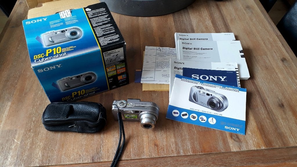 Sony cyber shot Foto camera filmcamera, Audio, Tv en Foto, Ophalen of Verzenden, Zo goed als nieuw, Compactcamera, 4 t/m 7 keer
